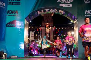 BIB: 18093
                            <button type="button" onclick="openModal(24864216)" class="btn btn-primary btn-sm float-right btn-popup" data-toggle="modal" data-target=".modal-high-quality">
                        <i class="fas fa-shopping-cart"></i> Add to Cart
                    </button>
                                            <button type="button" onclick="isThisMe(24864216, true)" class="btn btn-success btn-sm float-right btn-popup btn-isme hidden" data-toggle="tooltip" data-placement="bottom" title="นี่คือรูปของคุณใช่ไหม คลิกที่นี่เพื่อเอาเข้าอัลบั้ม">
                        <i class="fas fa-plus"></i> Add to album
                    </button>
                    <button type="button" onclick="isThisMe(24864216, false)" class="btn btn-warning btn-sm float-right btn-popup btn-isnotme hidden">
                        <i class="fas fa-ban"></i> Remove from album
                    </button>